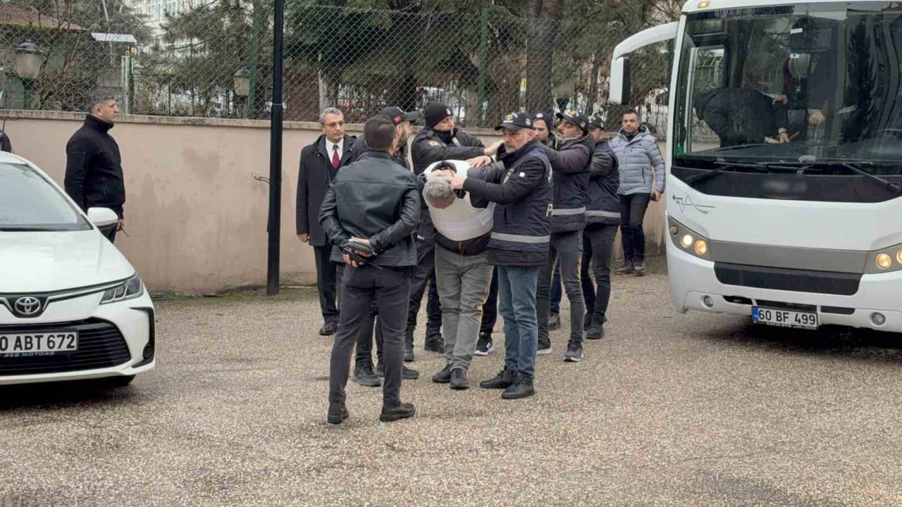 TOKAT’TA BABA CİNAYETİNE İLİŞKİN YÜRÜTÜLEN SORUŞTURMADA GÖZALTINA ALINAN 6 ŞÜPHELİDEN CİNAYETİ...