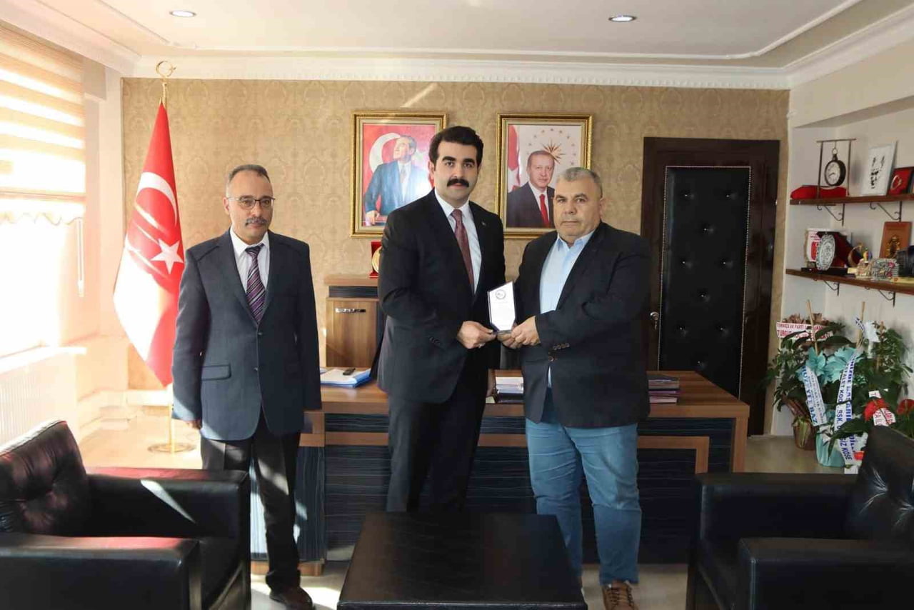 TOMARZA VERGİ DAİRESİ BÜNYESİNDE 41 YIL GÖREV YAPARAK, EMEKLİLİĞE AYRILAN MESUT ELKIRAN’A TOMARZA...