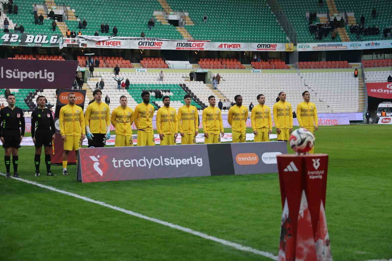 TRENDYOL SÜPER LİG'İN 18. HAFTASINDA KONYASPOR, SAHASINDA EYÜPSPOR İLE KARŞILAŞIYOR. MÜSABAKANIN...