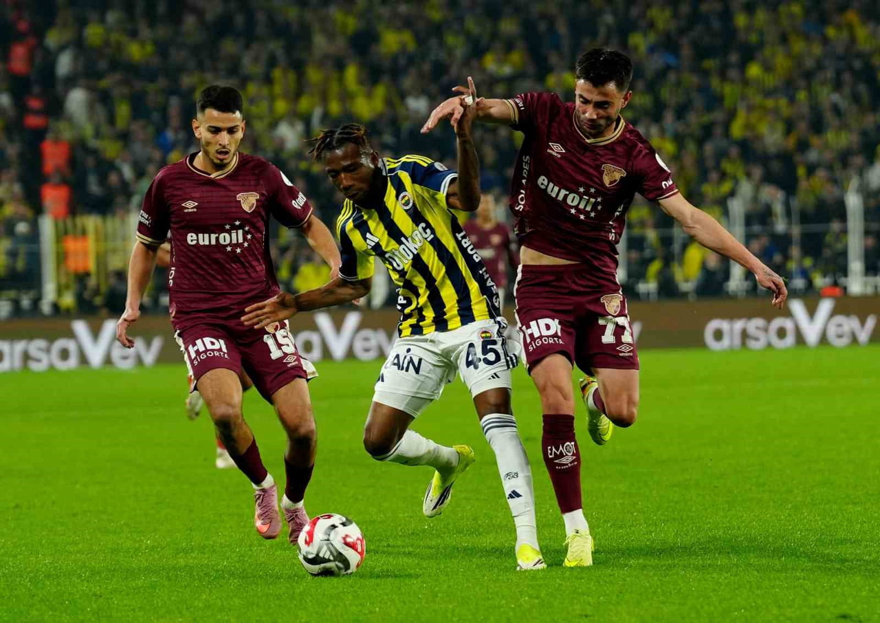 TRENDYOL SÜPER LİG'İN 19. HAFTASI FENERBAHÇE 1-1 GÖZTEPE