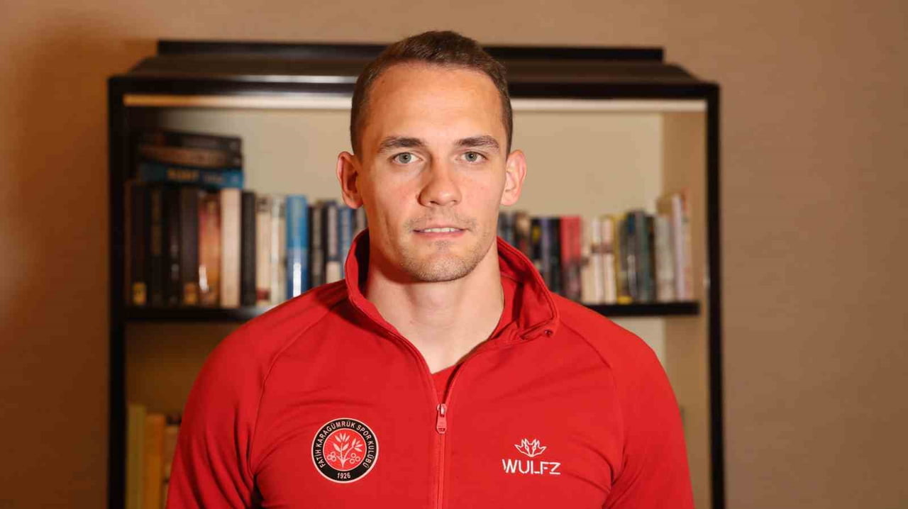 TRENDYOL SÜPER LİG EKİPLERİNDEN FATİH KARAGÜMRÜK’TE FORMA GİYEN SAVUNMA OYUNCUSU JURE...