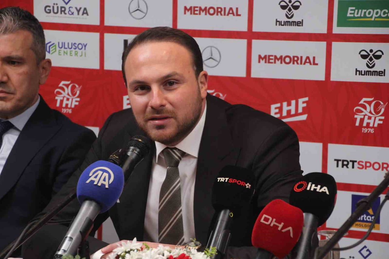 TÜRKİYE HENTBOL FEDERASYONU BAŞKANI MESUT ÇEBİ