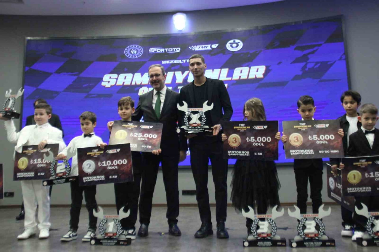 TÜRKİYE MOTOSİKLET FEDERASYONU (TMF) TARAFINDAN DÜZENLENEN 2025 ŞAMPİYONLAR ÖDÜL TÖRENİ, İZMİR...