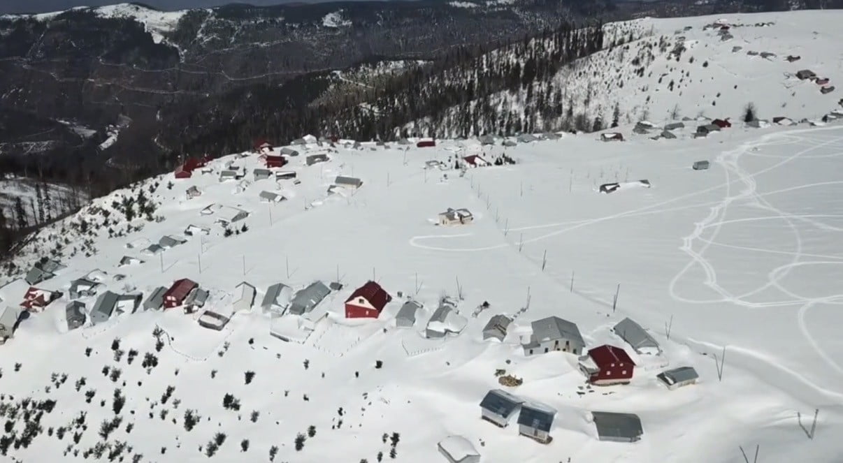 TÜRKİYE’NİN BİR ÇOK ŞEHRİNDE KAR YAĞIŞI ETKİLİ OLMAYA DEVAM EDERKEN, EN YÜKSEK KAR KALINLIKLARI DA...