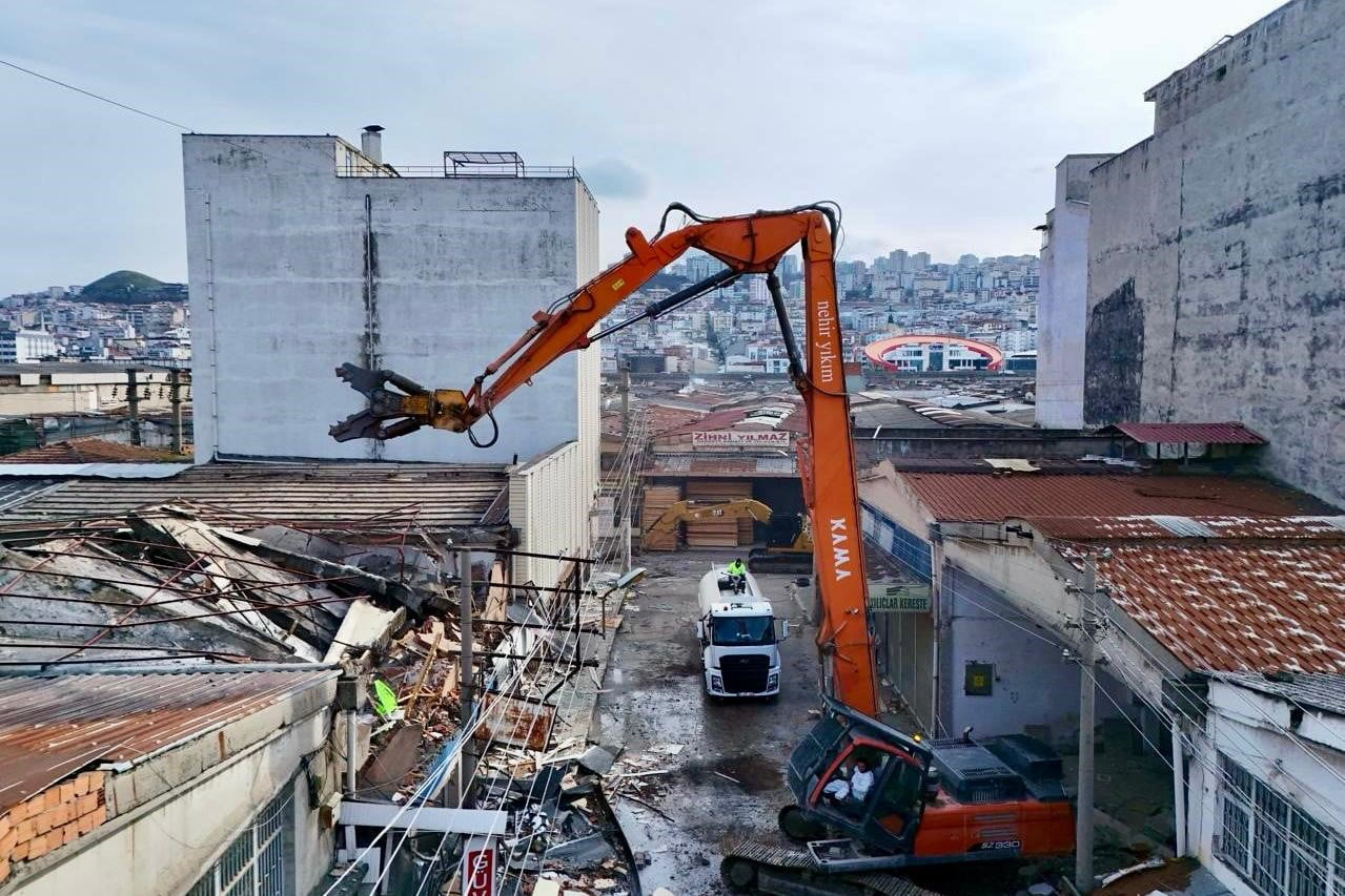 TÜRKİYE’NİN EN BÜYÜK SANAYİ DÖNÜŞÜMLERİNDEN BİRİ OLARAK GÖSTERİLEN GÜLSAN SANAYİ KENTSEL DÖNÜŞÜM...