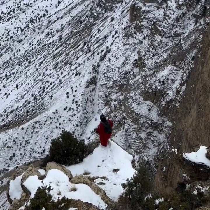 TÜRKİYE’NİN İLK WİNGSUİT ATLAYIŞINI GERÇEKLEŞTİREN PROFESYONEL BASE-JUMPER, KAMUOYUNDA "SİNCAP...