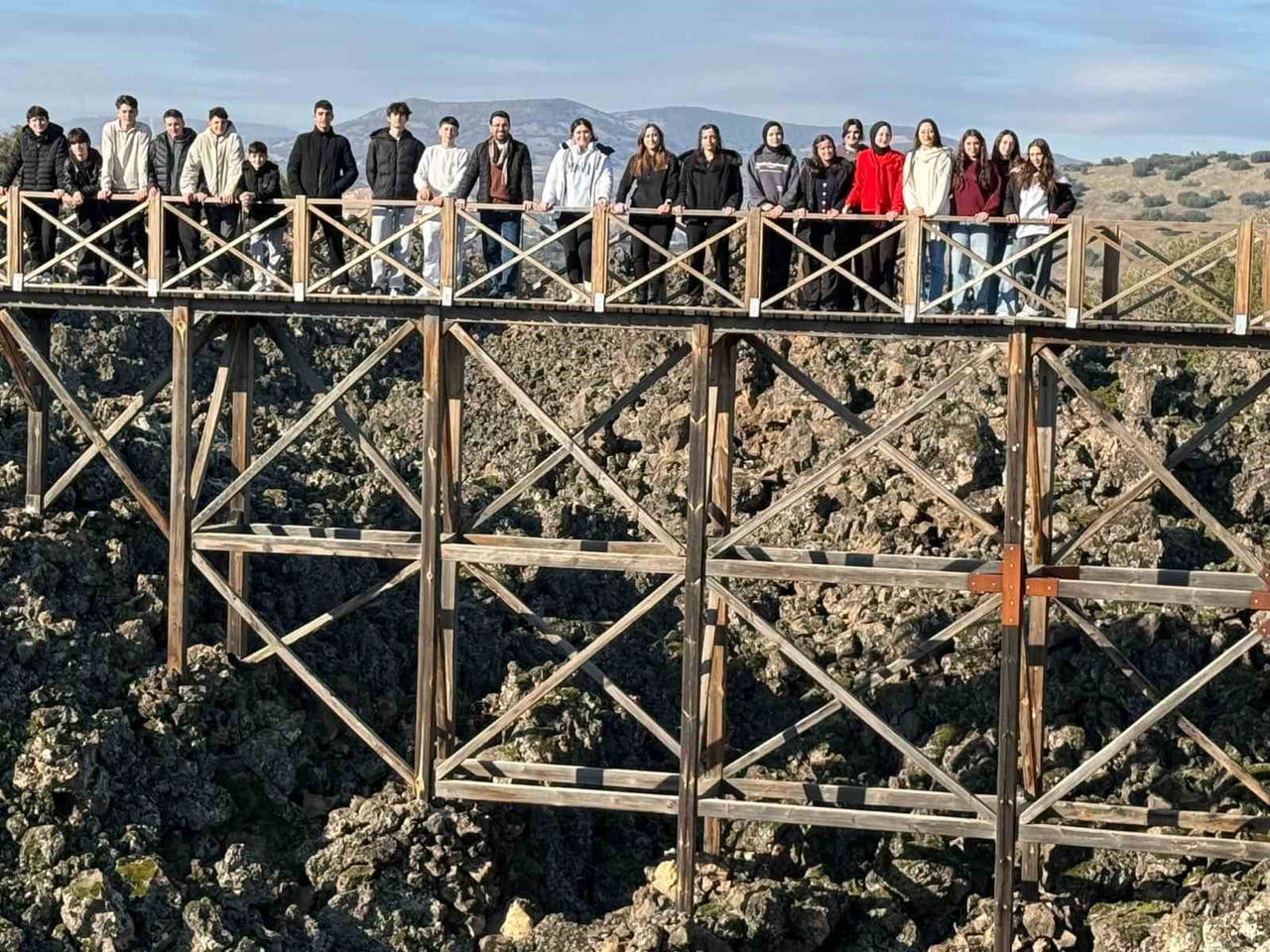 TÜRKİYE YÜZYILI MAARİF MODELİ" KAPSAMINDA EĞİTİMDE SINIRLARI ZORLAYARAK 12 SAATLİK DEV BİR SAHA...