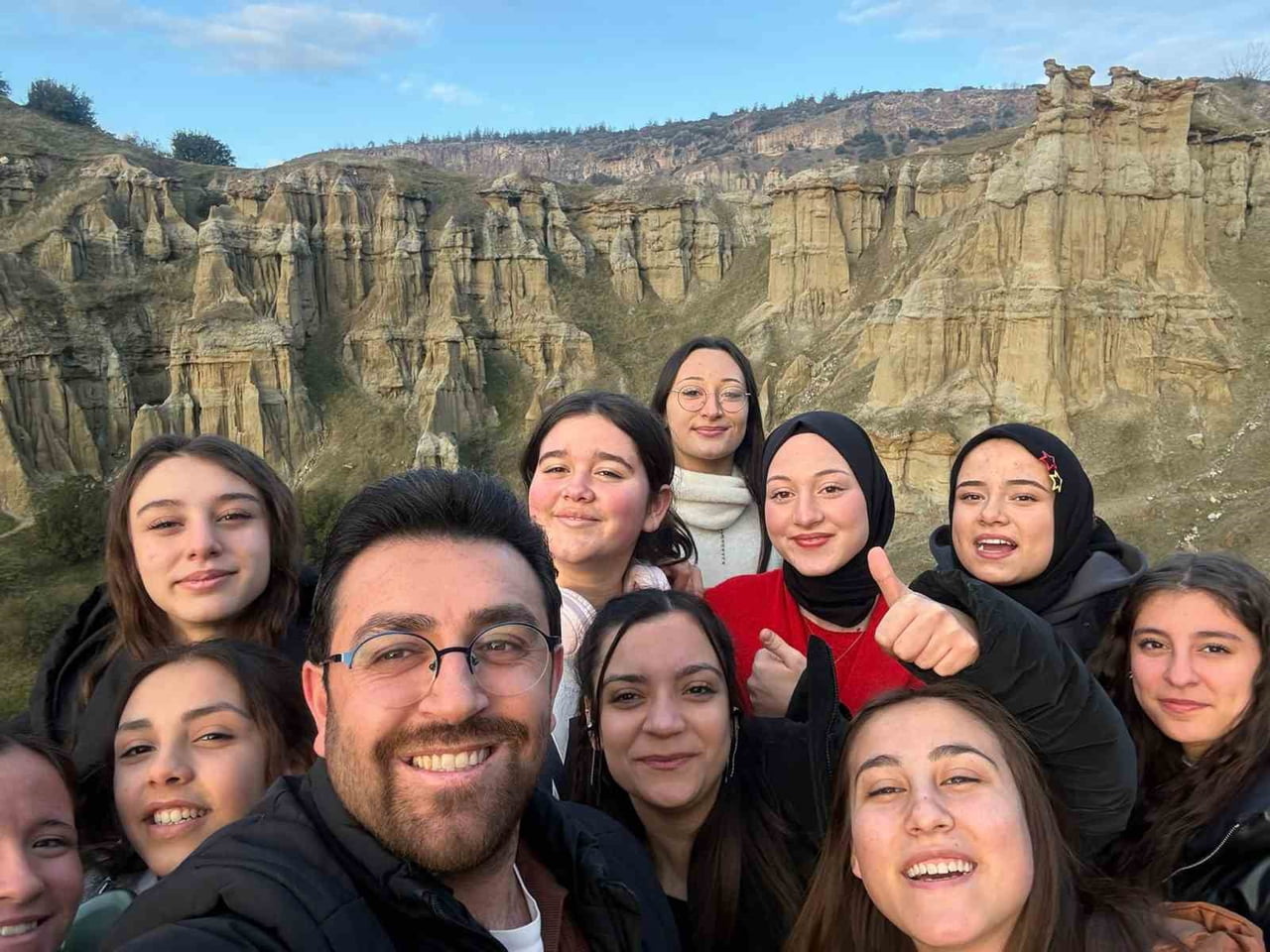 TÜRKİYE YÜZYILI MAARİF MODELİ" KAPSAMINDA EĞİTİMDE SINIRLARI ZORLAYARAK 12 SAATLİK DEV BİR SAHA...