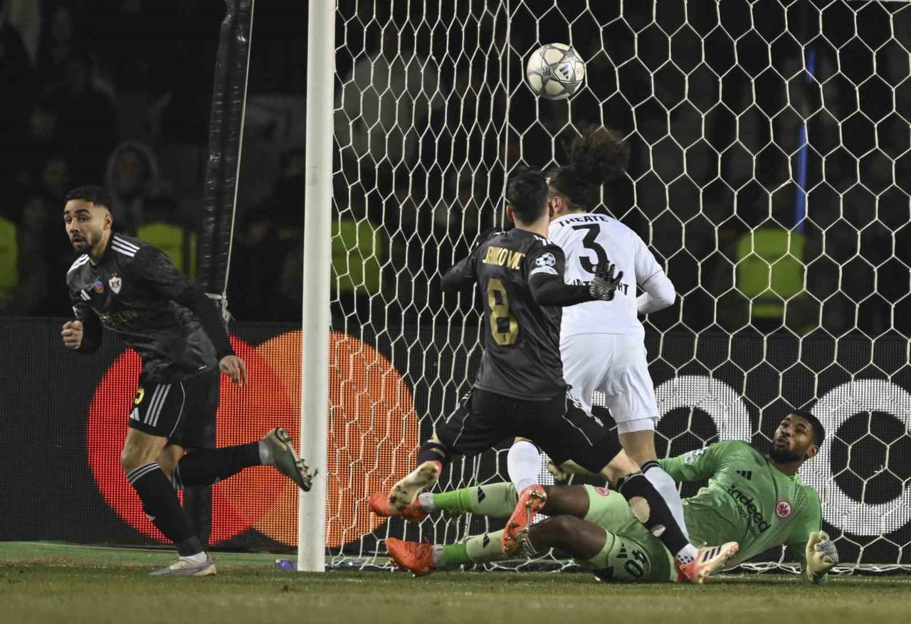 UEFA ŞAMPİYONLAR LİGİ'NİN 7. HAFTASINDA KARABAĞ, SAHASINDA EİNTRACHT FRANKFURT'U 90+4. DAKİKADA...