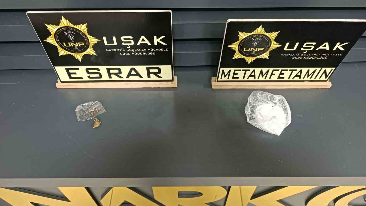 UŞAK’TA 2 AYRI UYUŞTURUCU OPERASYONUNDA GÖZALTINA ALINAN 3 KİŞİ ÇIKARILDIKLARI MAHKEMECE...