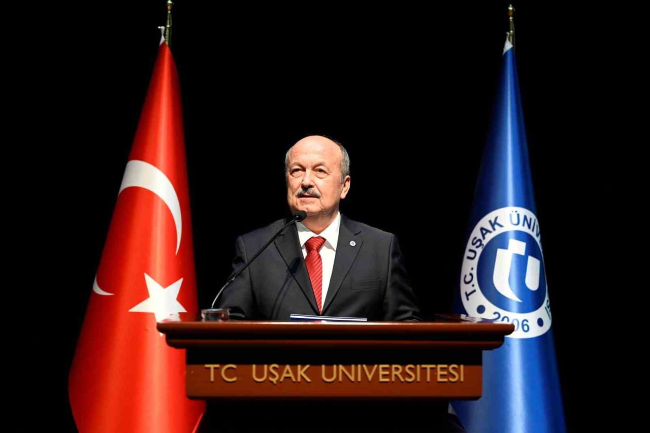 UŞAK ÜNİVERSİTESİ REKTÖRÜ PROF. DR. AHMET DEMİR, GÖREVE BAŞLAMASININ ARDINDAN DÜZENLENEN TANIŞMA...