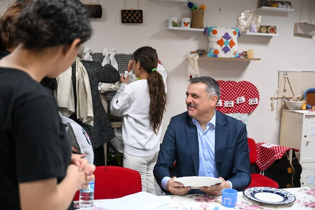 VALİ MUSTAFA ÇİFTÇİ, EŞİ AZİME ÇİFTÇİ İLE BİRLİKTE ÇOCUK DESTEK MERKEZİNİ (ÇODEM) ZİYARET...