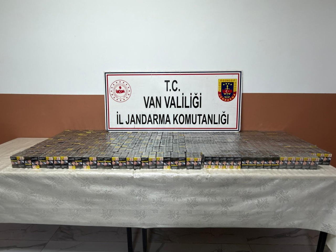 VAN'DA BİN 510 ADET KAÇAK SAGARA ELE GEÇİRİLDİ