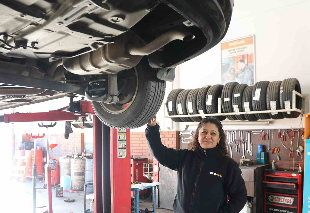 YILLARDIR KIŞ AYLARINDA BİLE BAHARDAN KALMA GÜNLERİ YAŞAYAN VE HAVA SICAKLIĞI 0’IN ALTINA DÜŞMEYEN...