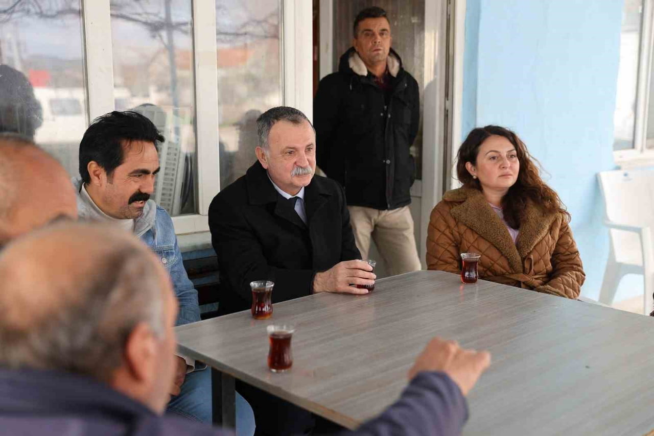 YUNUSEMRE BELEDİYE BAŞKANI SEMİH BALABAN, YUNTDAĞI BÖLGESİNDE BULUNAN KARAVELİLER MAHALLESİ’Nİ...