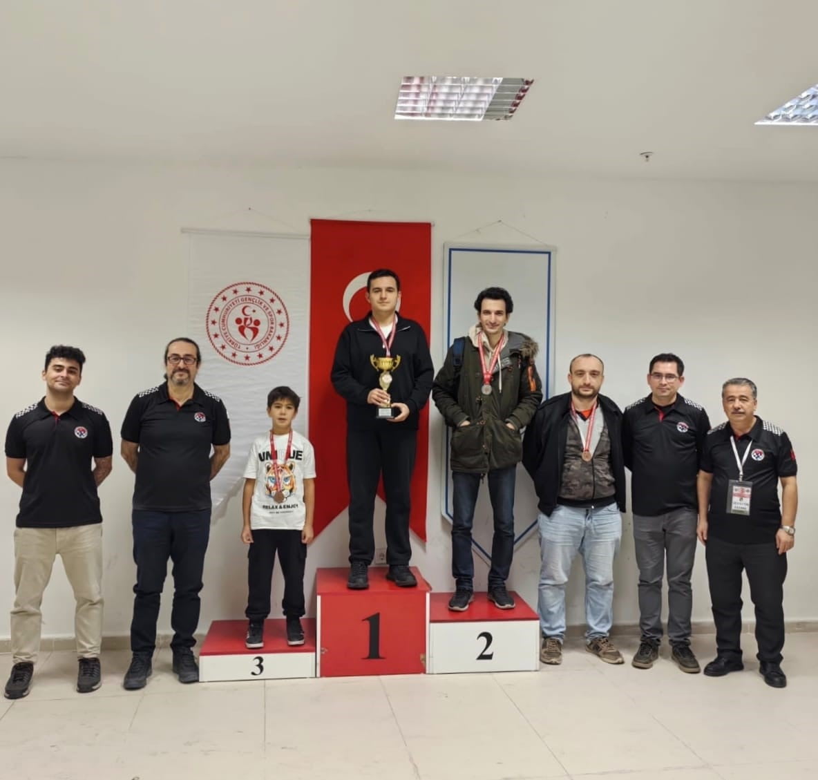 YUNUSEMRE BELEDİYESPOR’UN BAŞARILI SATRANÇ SPORCUSU ENES KAYA, ESKİŞEHİR’DE DÜZENLENEN TÜRKİYE...