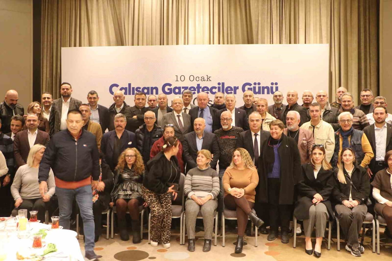 YÜREĞİR, BELEDİYE BAŞKANI ALİ DEMİRÇALI, 10 OCAK ÇALIŞAN GAZETECİLER GÜNÜ DOLAYISIYLA BASIN...