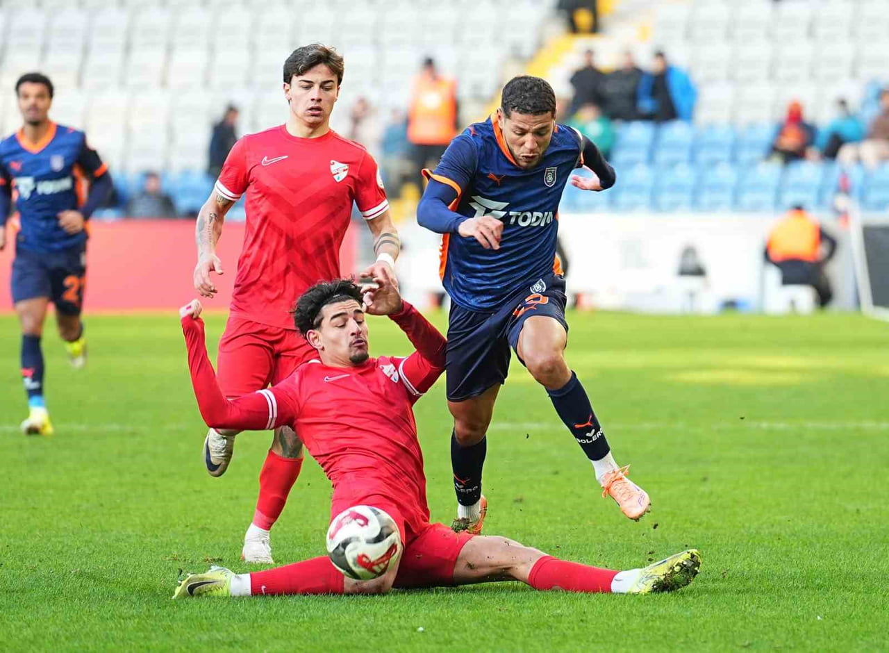 ZİRAAT TÜRKİYE KUPASI A GRUBU İKİNCİ MAÇINDA RAMS BAŞAKŞEHİR, KONUK ETTİĞİ BOLUSPOR’U 2-1 MAĞLUP...