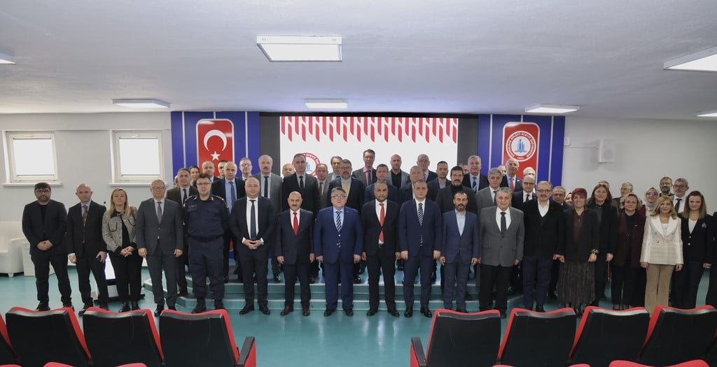 ZONGULDAK BÜLENT ECEVİT ÜNİVERSİTESİ (BEUN) 2025-2026 AKADEMİK YILI DIŞ PAYDAŞ TOPLANTISI;...