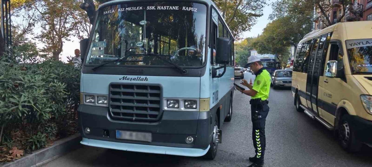 ZONGULDAK’TA POLİS VE JANDARMA EKİPLERİ TARAFINDAN SON BİR HAFTADA GERÇEKLEŞTİRİLEN DENETİMLERDE...