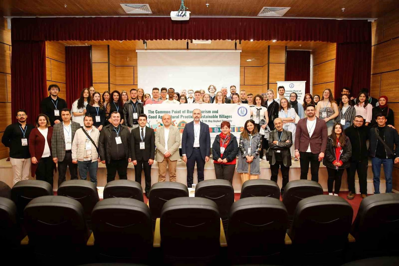 BAYBURT ÜNİVERSİTESİ REKTÖRÜ PROF. DR. MUTLU TÜRKMEN’İN YÜRÜTÜCÜLÜĞÜNÜ ÜSTLENDİĞİ, ERASMUS+...