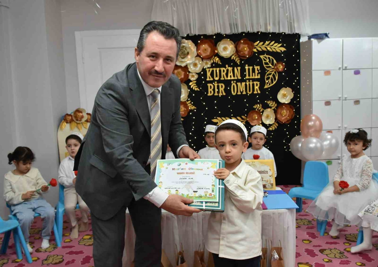 BİLECİK'TE 4-6 YAŞ KUR'AN KURSU ÖĞRENCİLERİ KUR'AN'A GEÇMENİN SEVİNCİNİ YAŞARKEN, ÖĞRENCİLER İÇİN...