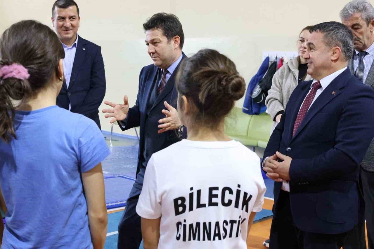 CİMNASTİK FEDERASYONU BAŞKANI SUAT ÇELEN, BİLECİK'TE DEVAM EDEN CİMNASTİK ANTRENMANLARINI YERİNDE...