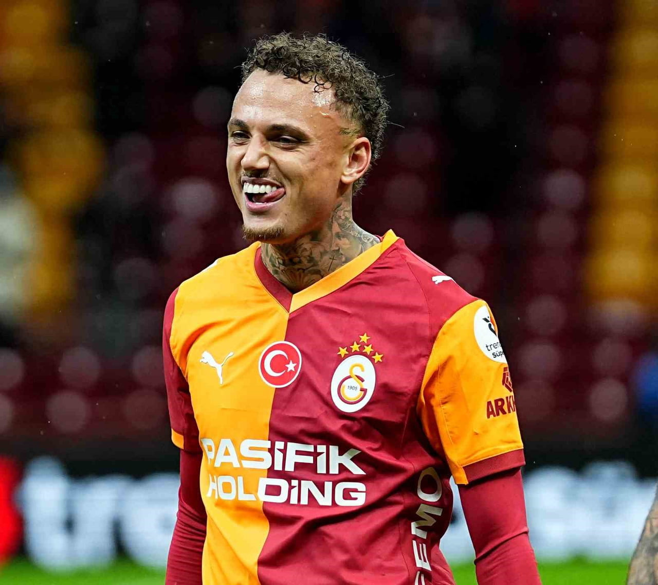 GALATASARAY'IN HOLLANDALI FUTBOLCUSU NOA LANG, UEFA ŞAMPİYONLAR LİGİ SON 16 PLAY-OFF TURUNDA...