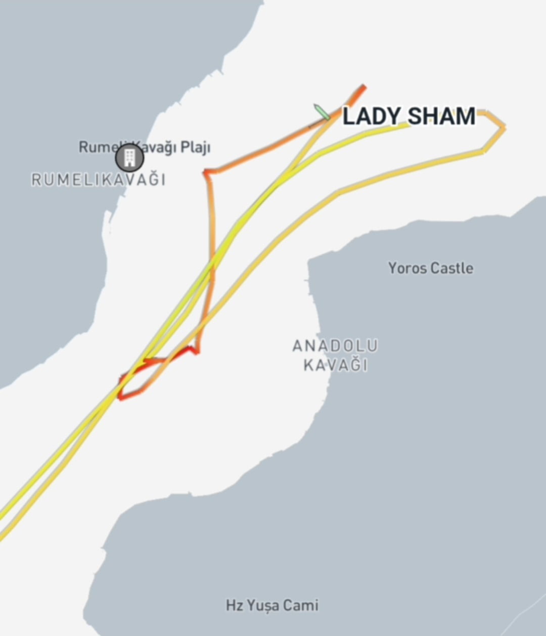 İSTANBUL BOĞAZI’NDA DEMİRİ DOLANAN KARGO GEMİSİ KIYI EMNİYETİ EKİPLERİNCE BÜYÜKDERE LİMAN'INA...