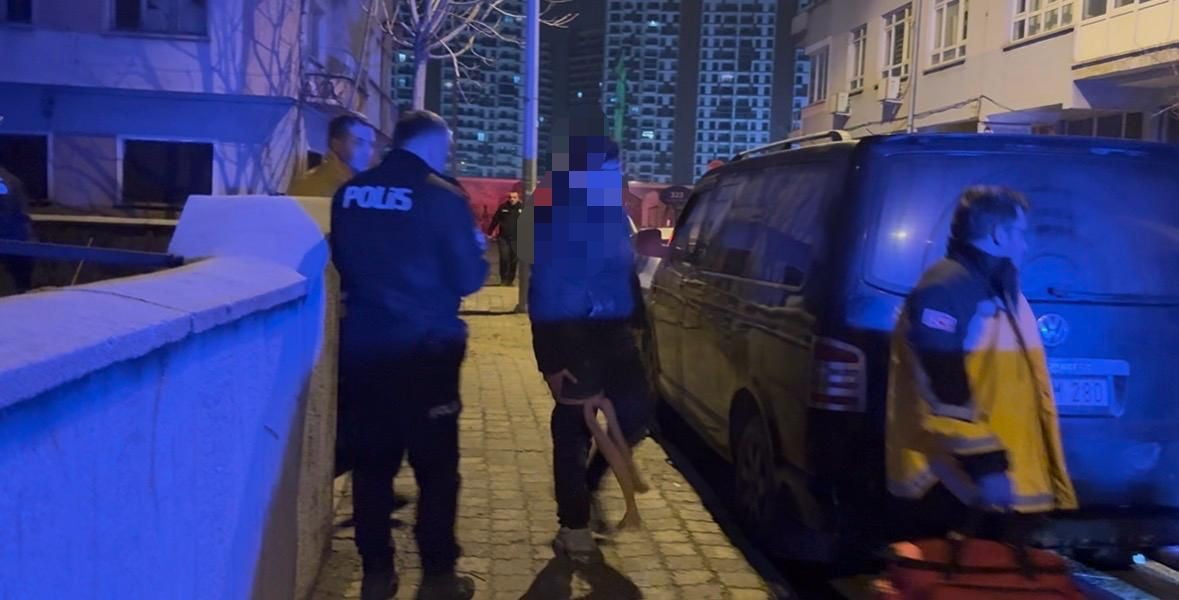 KAYSERİ’NİN KOCASİNAN İLÇESİNDE BACAĞINDAN BIÇAKLANAN 17 YAŞINDAKİ ÇOCUK BİR BİNAYA SIĞINIRKEN...