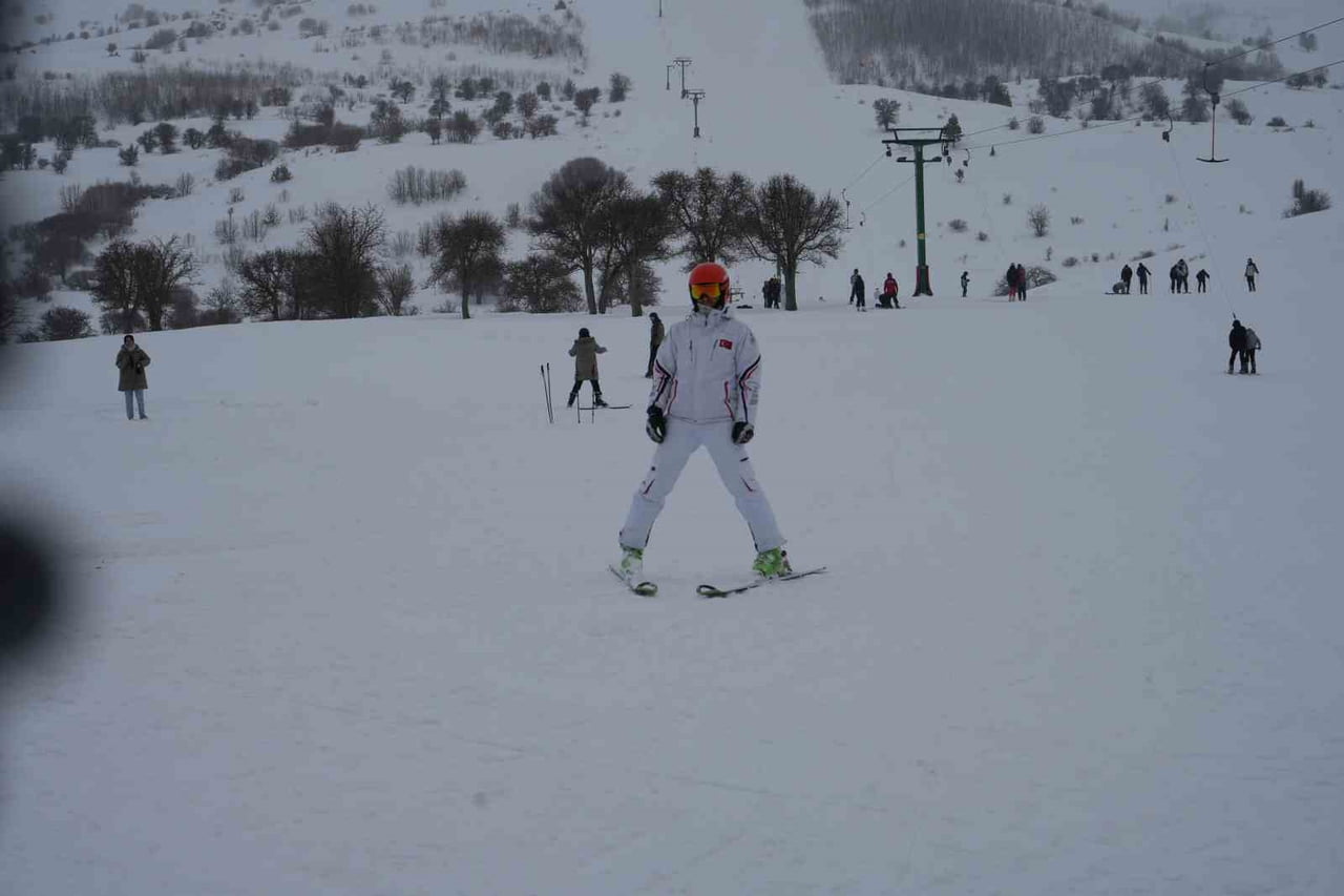 KOP KAYAK MERKEZİ'NDE SÖMESTİR TATİLİ YOĞUNLUĞU