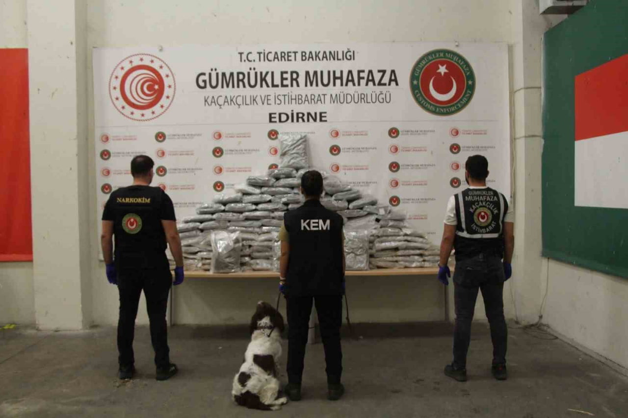 54 MİLYON LİRA DEĞERİNDE UYUŞTURUCU ELE GEÇİRİLDİ