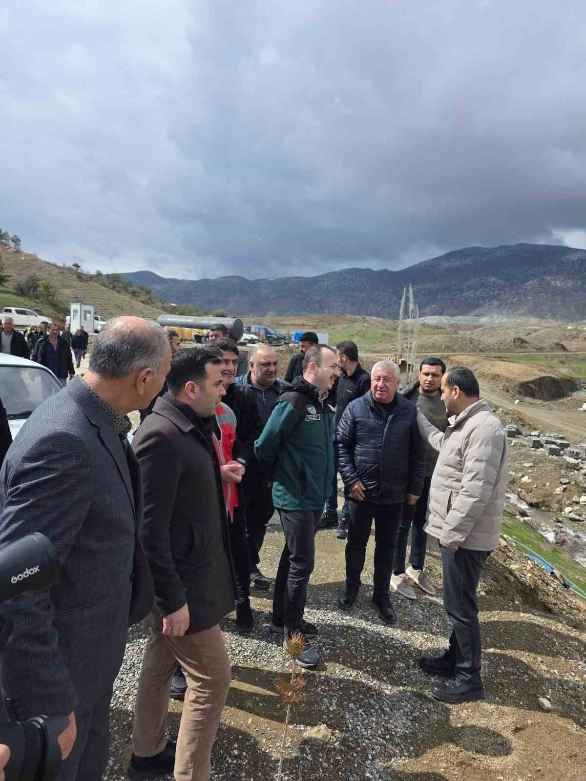 ADIYAMAN’IN GÖLBAŞI İLÇESİNDE BULUNAN ÇETİNTEPE BARAJI’NDA DOLULUK ORANI YÜKSELİRKEN, 220 BİN...