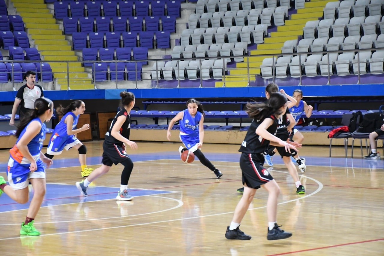 AFYONKARAHİSAR’DA OKUL SPORLARI ‘KÜÇÜKLER KIZ-ERKEK BASKETBOL GRUP MÜSABAKALARI’ 8 İLDEN 14...
