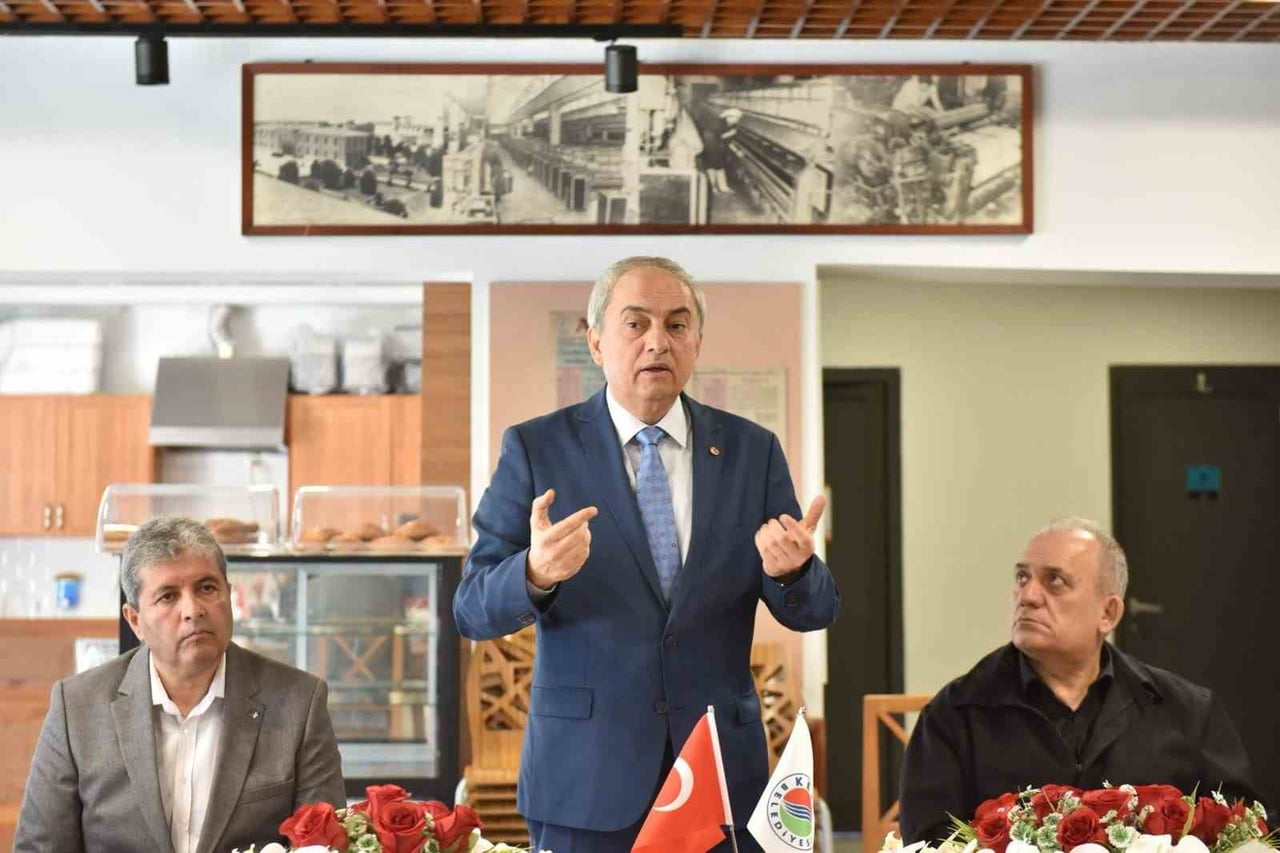 ANTALYA’DA FAALİYET GÖSTEREN ENGELLİ DERNEKLERİNİN TEMSİLCİLERİYLE DOKUMAPARK’TAKİ EMEKLİLER...