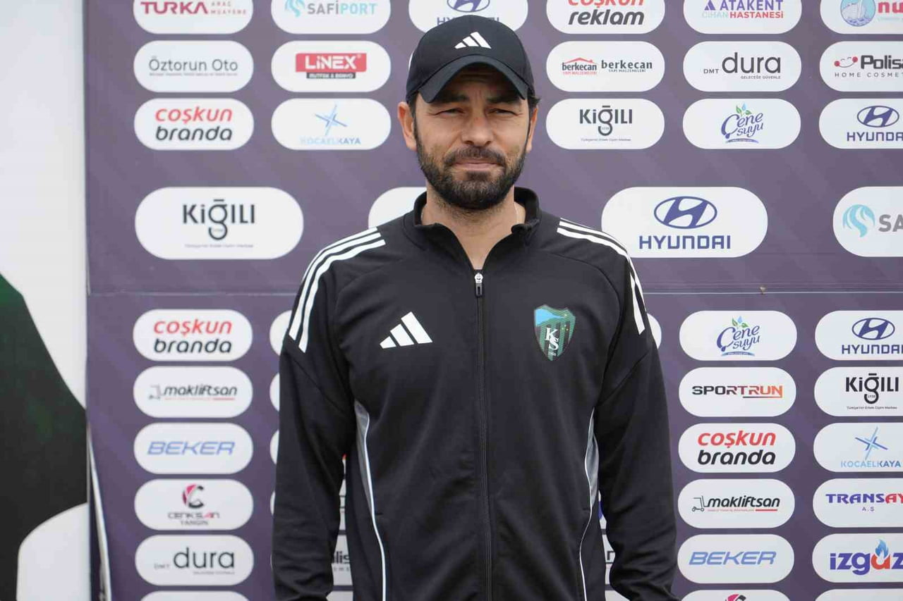 ANTRENMAN ÖNCESİ KÖRFEZ EKİBİNİN TEKNİK DİREKTÖRÜ SELÇUK İNAN, TAKIMIN SON DURUMU, SAKAT OYUNCULAR...