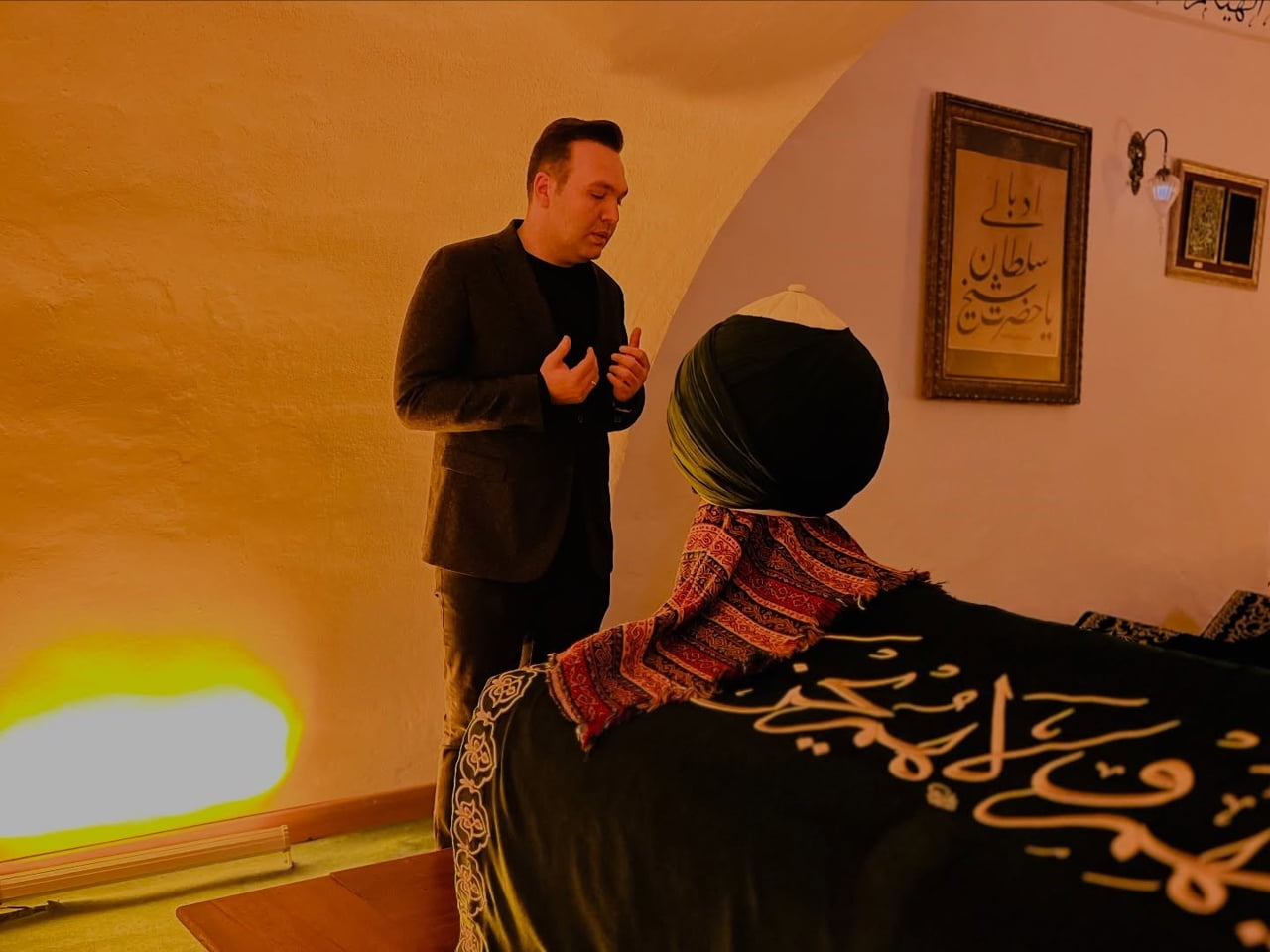 BİLECİK'TE ŞEYH EDEBALİ TÜRBESİ'NE ANLAMLI ZİYARET