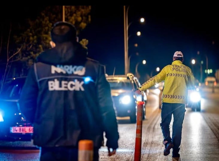 BİLECİK’TE HUZUR UYGULAMASI: 11 ARANAN ŞAHIS YAKALANDI
