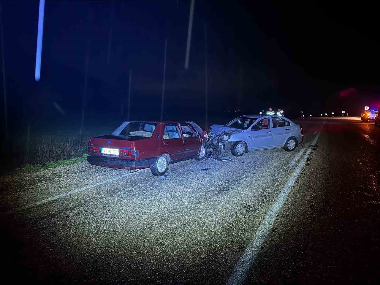 BİLECİK’TE İKİ OTOMOBİL ÇARPIŞTI: 3 YARALI