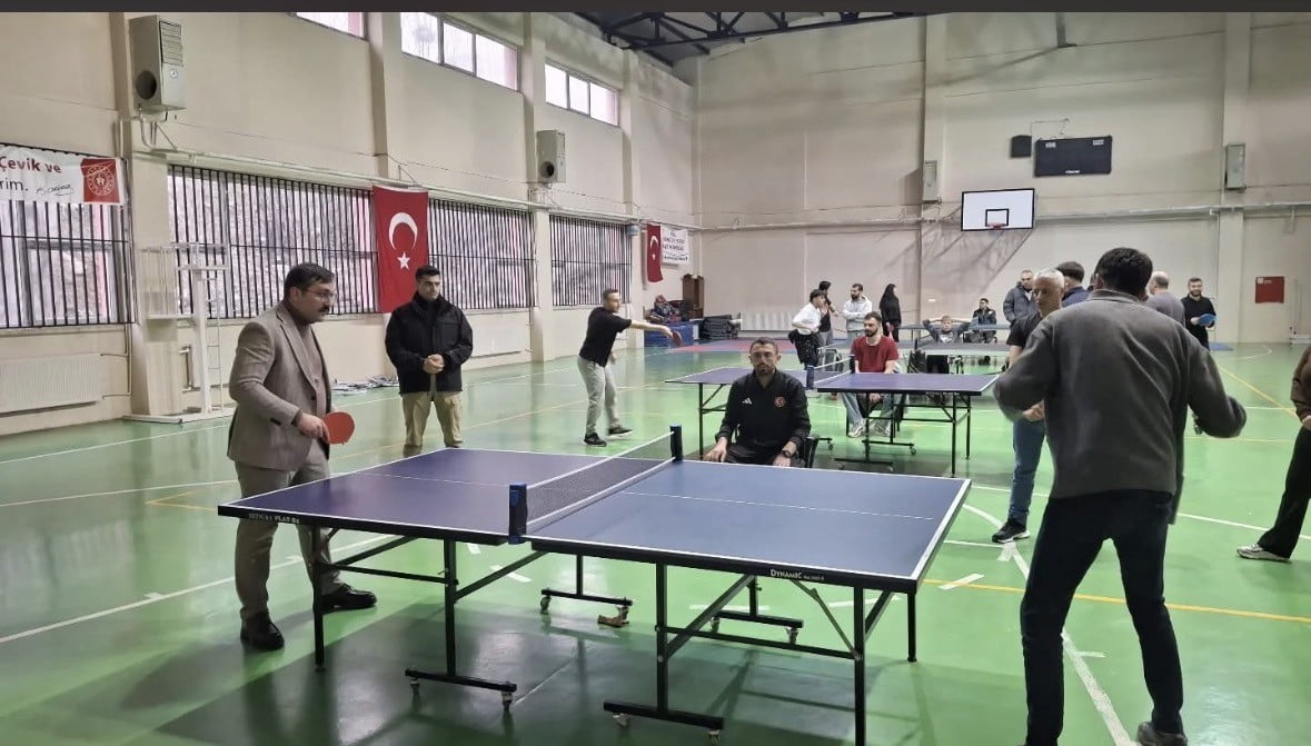 BİNGÖL’DE MASA TENİSİ TURNUVASI BAŞLADI