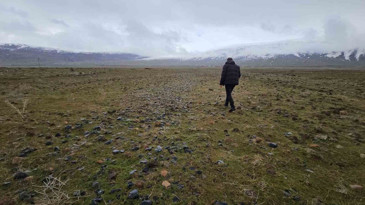 BİTLİS’İN GÜROYMAK İLÇESİNE BAĞLI GÖLBAŞI BELDESİNİN NEMRUT KALDERASI ETEKLERİNDE BULUNAN OBSİDYEN...