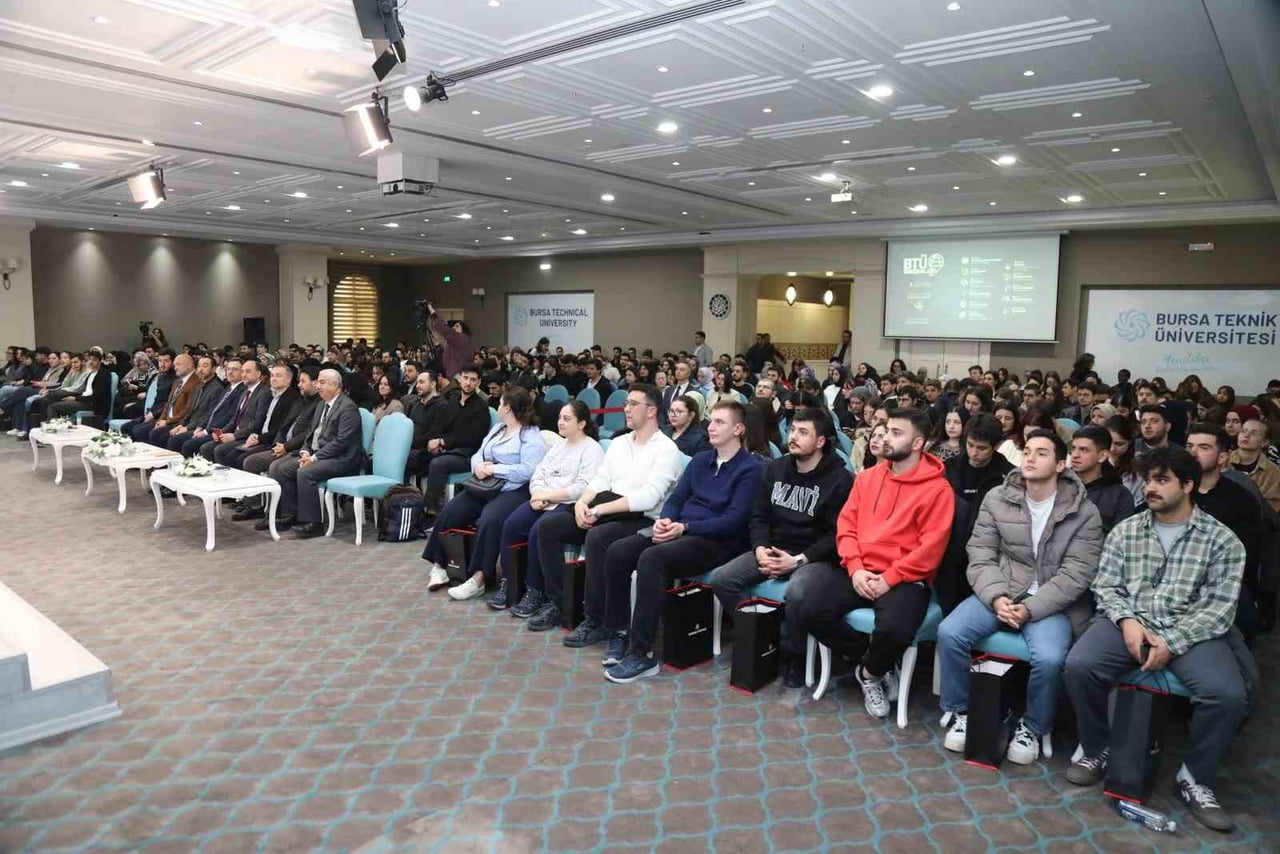 BTÜ KONUŞMALARI’NIN KONUĞU OLAN TURKİSH TECHNİC İNSAN KAYNAKLARI GENEL MÜDÜR YARDIMCISI ABDULLAH...