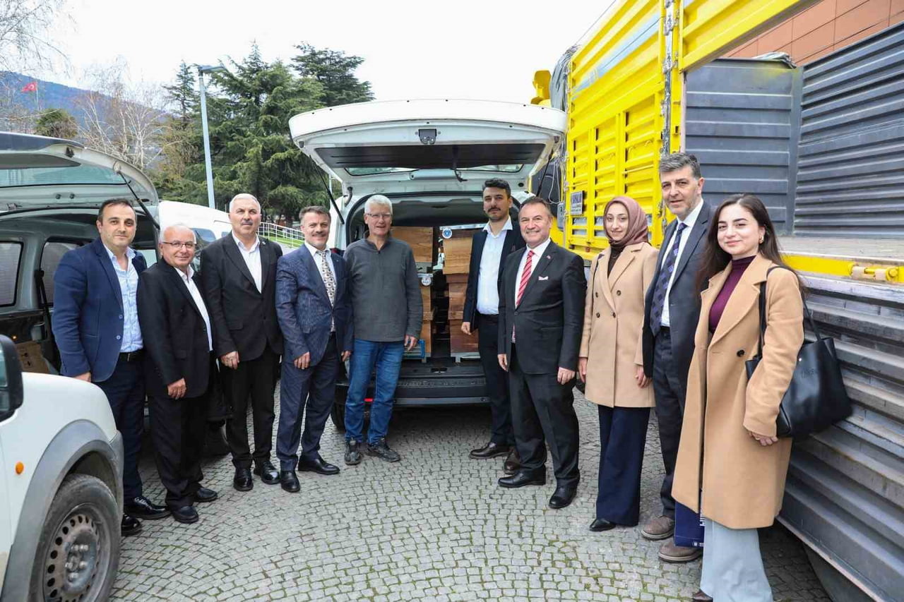 BURSA BÜYÜKŞEHİR BELEDİYESİ, KIRSAL KALKINMAYI DESTEKLEME ÇALIŞMALARI KAPSAMINDA ÜRETİCİLERİN HEM...