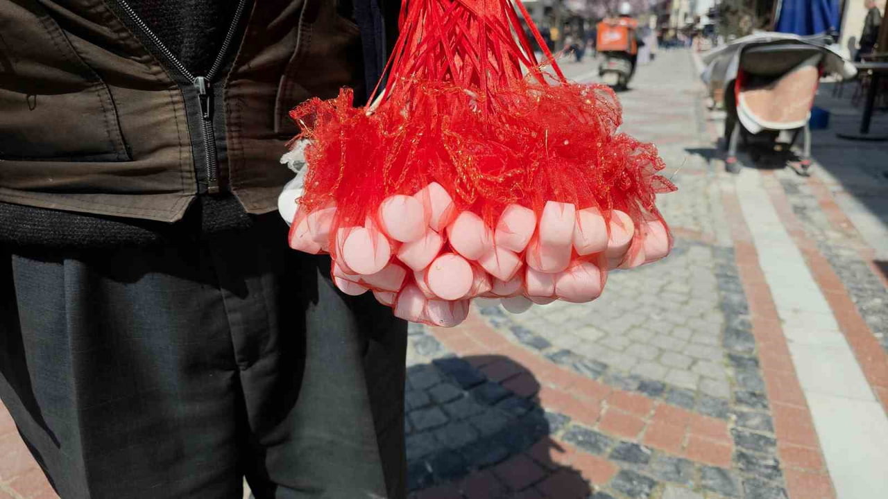 ÇANKIRI'DAN YOLA ÇIKARAK EDİRNE'YE GELEN SERKAN BEKTAŞ, CADDELERDE KOKULU KAYA TUZU KOKUSU...