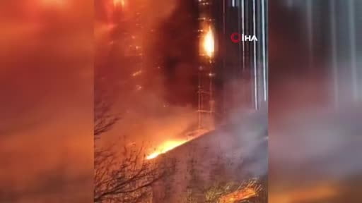 Çin'in Shanxi eyaleti Taiyuan kentinde yüksek katlı bir binada çıkan yangında 1 kişi hayatını...