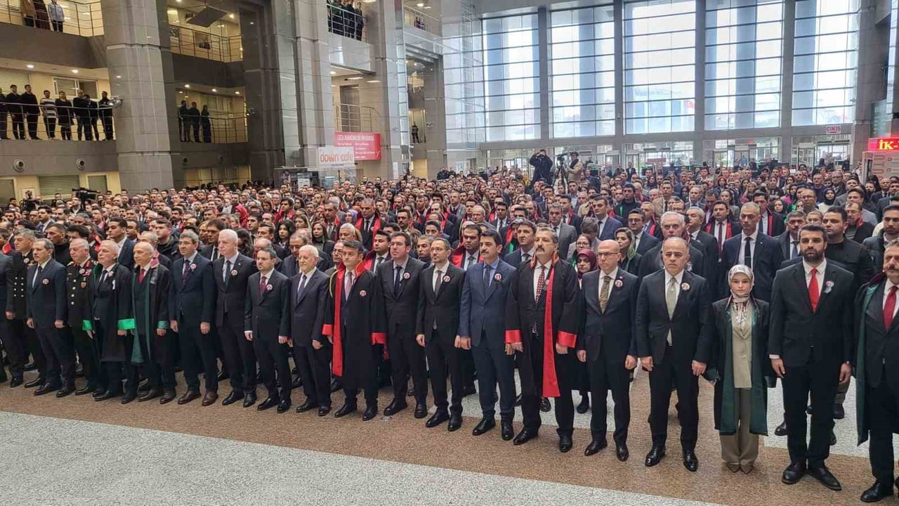 CUMHURİYET SAVCISI MEHMET SELİM KİRAZ'IN 11 YIL ÖNCE ÇAĞLAYAN'DAKİ İSTANBUL ADALET SARAYI'NDA...