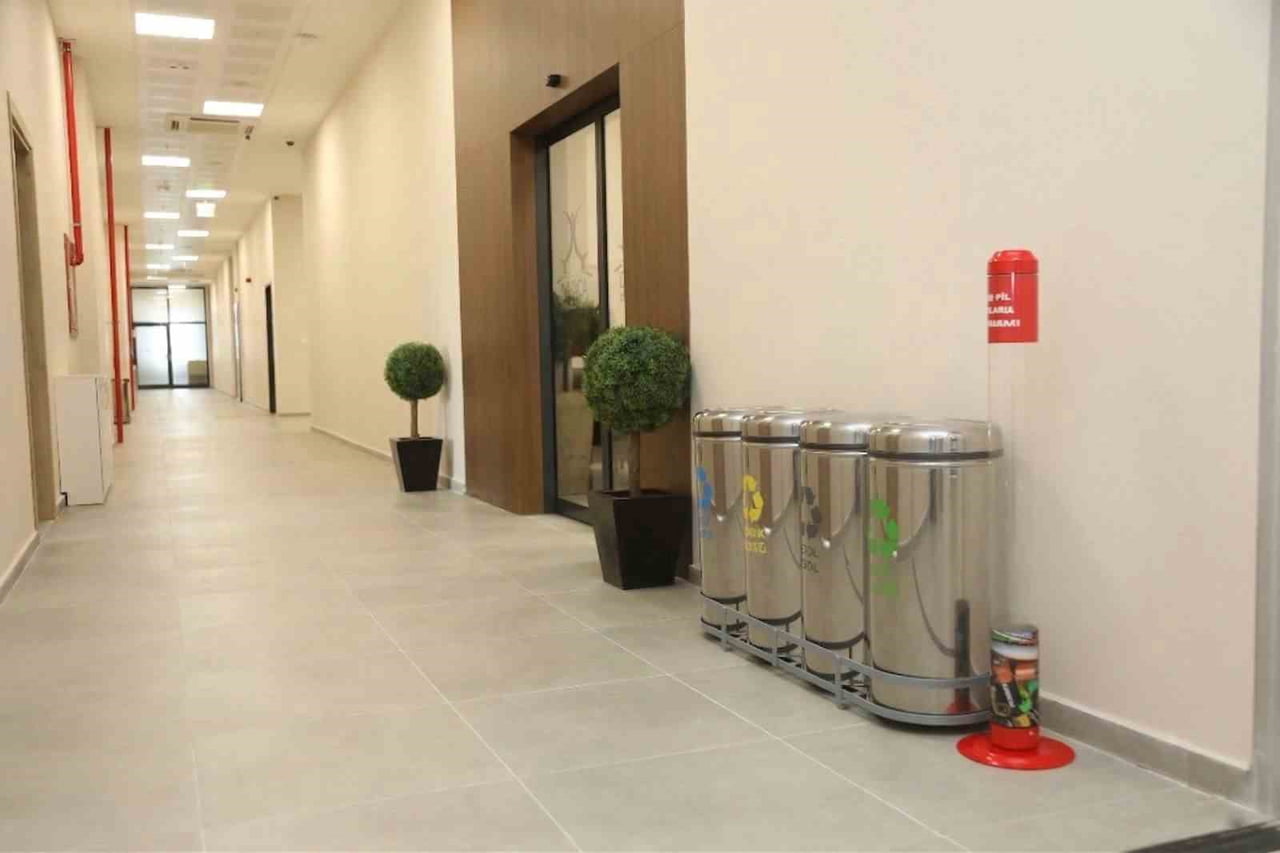 DARICA BELEDİYESİ TARAFINDAN YENİ HİZMET BİNASI VE İLÇEDEKİ DİĞER KAMU KURUMLARINDA "SIFIR ATIK...