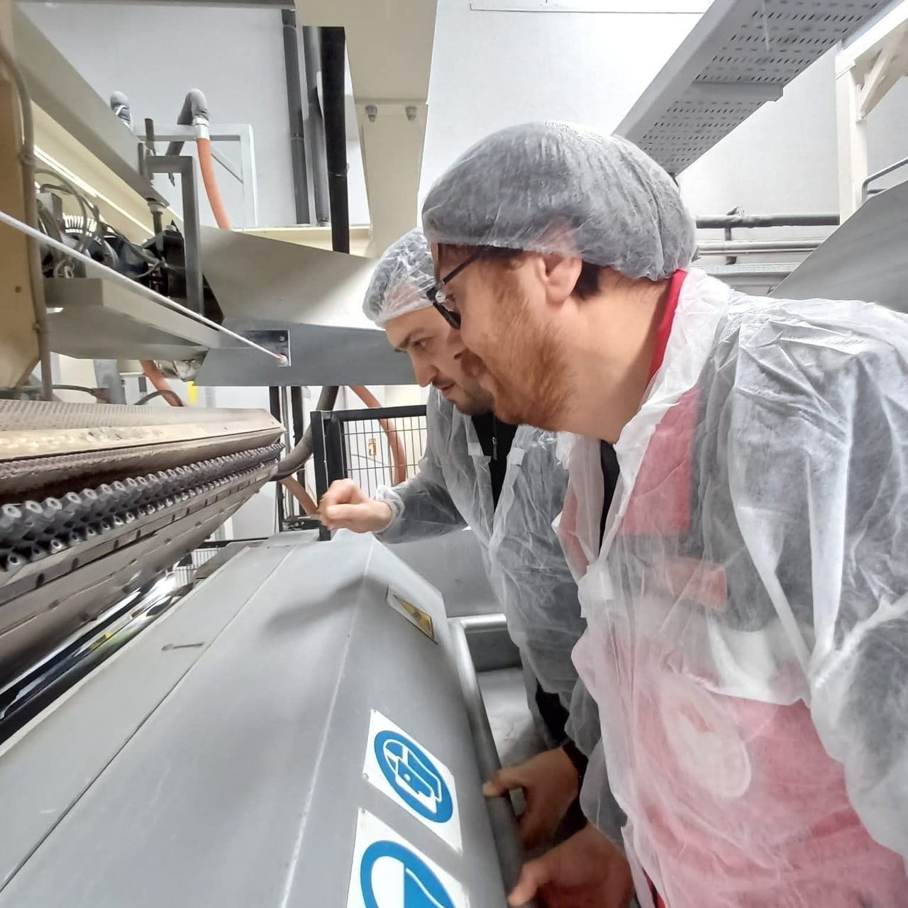 DENETİMLERDE, ÜRETİMDEN TÜKETİME KADAR TÜM AŞAMALAR TİTİZLİKLE KONTROL EDİLİYOR.