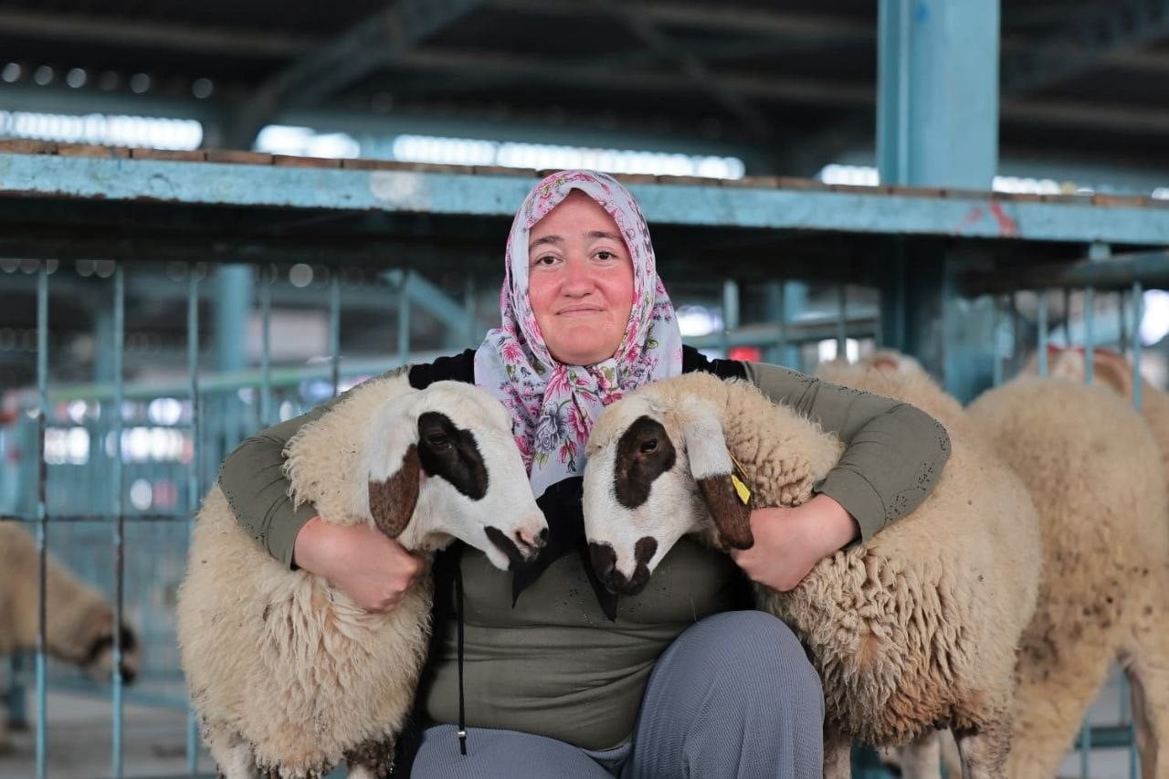 DENİZLİ BÜYÜKŞEHİR BELEDİYESİ, YEREL EKONOMİYİ CANLANDIRMAK AMACIYLA BAŞLATTIĞI "BEREKETLİ SÜRÜLER...