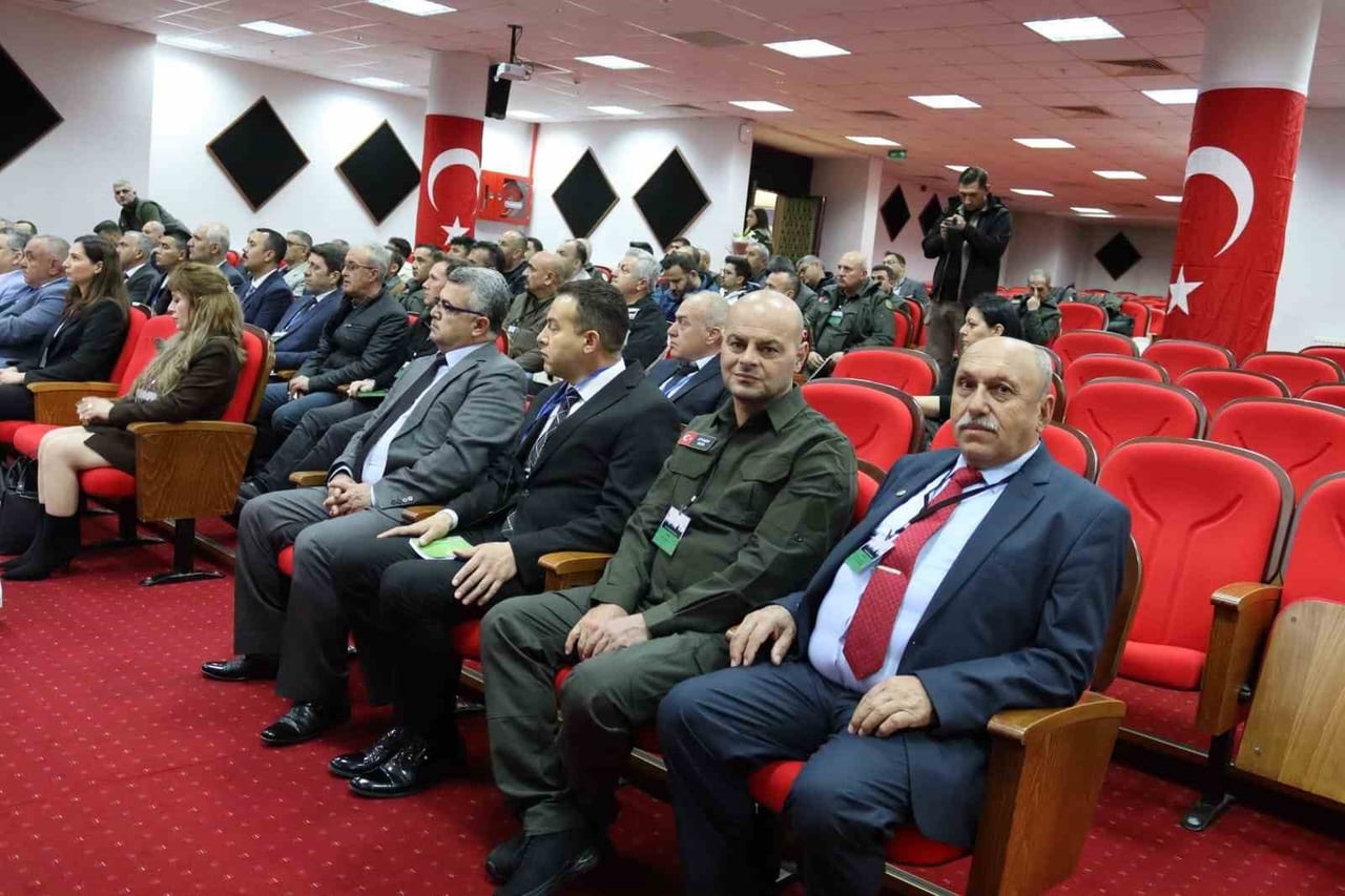 DEVELİ'DE GÖREV YAPAN ORMAN MUHAFIZLARI SİNOP'TA DÜZENLENEN ÇALIŞTAYA KATILARAK MESLEKİ...